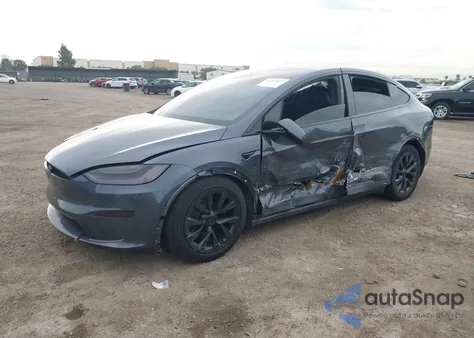 2022 Tesla Model X Plaid Tri Motor All-Wheel Drive z USA, uszkodzony, nr VIN 7SAXCBE65NF362710